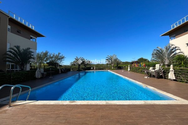 Cobertura para alugar com 171m², 3 quartos, 1 suíte, 2 vagas no bairro Campeche em Florianópolis