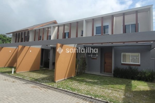 Casa à venda com 78m², 2 quartos, 2 suítes, 1 vaga no bairro Morro das Pedras em Florianópolis