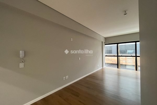 Sala/Conjunto para alugar com 30m², 1 vaga no bairro Campeche em Florianópolis