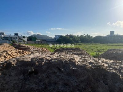 Terreno à venda com 800m², 1 vaga no bairro Rio Tavares em Florianópolis - Foto 4