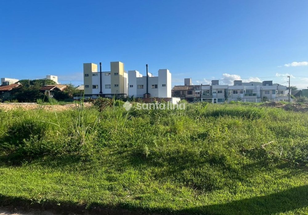 Terreno à venda com 800m², 1 vaga no bairro Rio Tavares em Florianópolis - Foto 1
