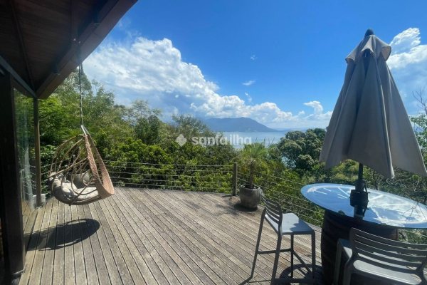 Casa à venda com 120m², 1 quarto, 1 vaga no bairro Ribeirão da Ilha em Florianópolis