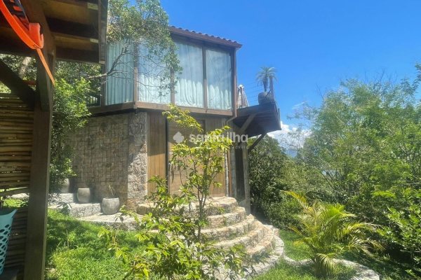 Casa à venda com 120m², 1 quarto, 1 vaga no bairro Ribeirão da Ilha em Florianópolis