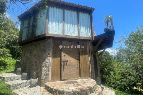 Casa à venda com 120m², 1 quarto, 1 vaga no bairro Ribeirão da Ilha em Florianópolis