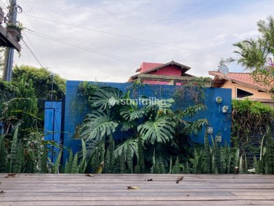Casa à venda com 187m², 3 quartos, 3 vagas no bairro Açores em Florianópolis - Foto 2