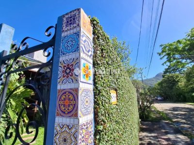 Casa à venda com 187m², 3 quartos, 3 vagas no bairro Açores em Florianópolis - Foto 4