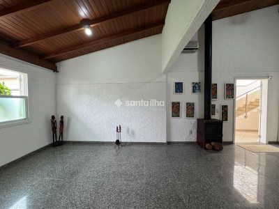Casa à venda com 200m², 4 quartos, 3 suítes, 4 vagas no bairro Pântano do Sul em Florianópolis - Foto 7