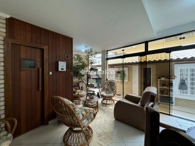 Casa à venda com 200m², 4 quartos, 3 suítes, 4 vagas no bairro Pântano do Sul em Florianópolis - Foto 18