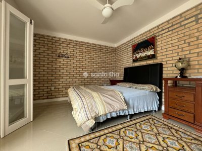 Casa à venda com 200m², 4 quartos, 3 suítes, 4 vagas no bairro Pântano do Sul em Florianópolis - Foto 26