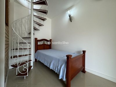 Casa à venda com 200m², 4 quartos, 3 suítes, 4 vagas no bairro Pântano do Sul em Florianópolis - Foto 28