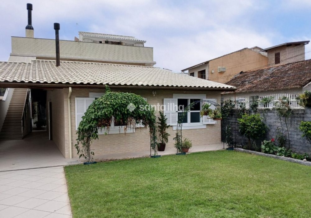 Casa à venda com 200m², 4 quartos, 3 suítes, 4 vagas no bairro Pântano do Sul em Florianópolis - Foto 1