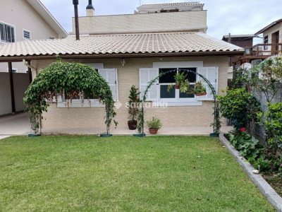 Casa à venda com 200m², 4 quartos, 3 suítes, 4 vagas no bairro Pântano do Sul em Florianópolis - Foto 2