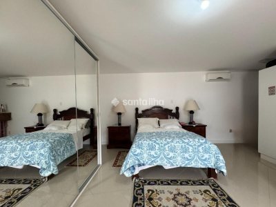 Casa à venda com 200m², 4 quartos, 3 suítes, 4 vagas no bairro Pântano do Sul em Florianópolis - Foto 23