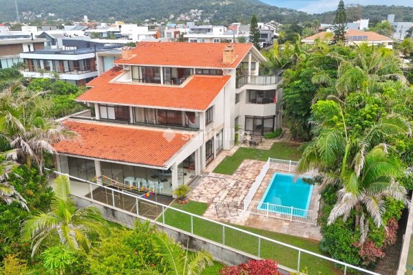 Casa em Condomínio à venda com 800m², 6 quartos, 6 suítes, 4 vagas no bairro Morro das Pedras em Florianópolis