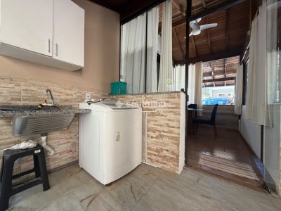 Casa à venda com 162m², 3 quartos, 1 vaga no bairro Rio Tavares em Florianópolis - Foto 12