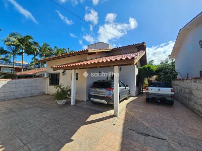 Casa à venda com 204m², 4 quartos, 3 vagas no bairro Campeche em Florianópolis - Foto 2