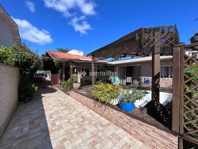 Casa à venda com 204m², 4 quartos, 3 vagas no bairro Campeche em Florianópolis - Foto 5