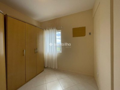 Apartamento à venda com 77m², 3 quartos, 1 suíte, 1 vaga no bairro Carianos em Florianópolis - Foto 14