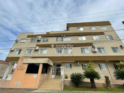 Apartamento à venda com 77m², 3 quartos, 1 suíte, 1 vaga no bairro Carianos em Florianópolis - Foto 2