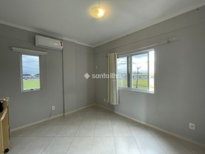 Apartamento à venda com 77m², 3 quartos, 1 suíte, 1 vaga no bairro Carianos em Florianópolis - Foto 16