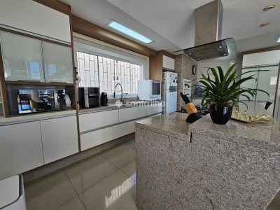 Casa à venda com 198m², 3 quartos, 1 suíte, 4 vagas no bairro Tapera em Florianópolis - Foto 20