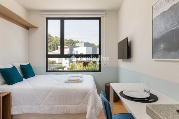Studio à venda com 15m², 1 quarto, 1 vaga no bairro Cachoeira do Bom Jesus em Florianópolis