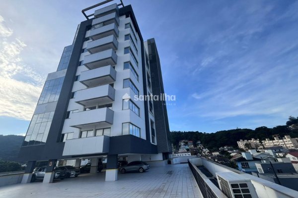 Sala/Conjunto à venda com 38m², 1 vaga no bairro Saco dos Limões em Florianópolis