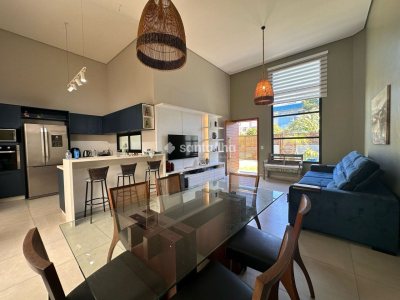 Casa à venda com 136m², 3 quartos, 1 suíte, 2 vagas no bairro Rio Tavares em Florianópolis - Foto 7