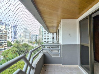 Apartamento à venda com 266m², 4 quartos, 2 suítes, 2 vagas no bairro Agronômica em Florianópolis - Foto 24