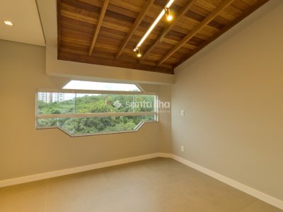Cobertura à venda com 238m², 4 quartos, 2 suítes, 2 vagas no bairro Centro em Florianópolis - Foto 15