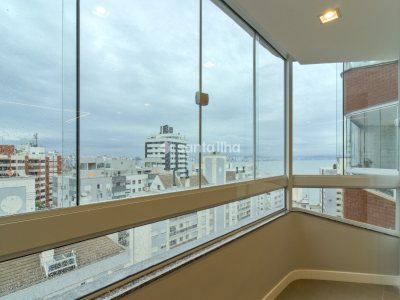 Cobertura à venda com 238m², 4 quartos, 2 suítes, 2 vagas no bairro Centro em Florianópolis - Foto 32