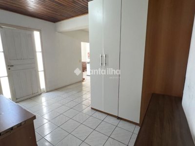 Casa à venda com 142m², 2 quartos, 2 vagas no bairro Campeche em Florianópolis - Foto 11