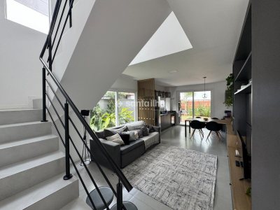 Casa à venda com 146m², 3 quartos, 1 suíte, 2 vagas no bairro Campeche em Florianópolis - Foto 9