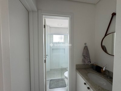 Casa à venda com 146m², 3 quartos, 1 suíte, 2 vagas no bairro Campeche em Florianópolis - Foto 22