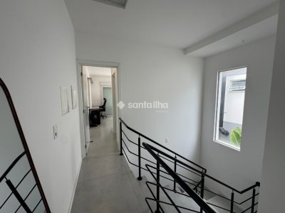 Casa à venda com 146m², 3 quartos, 1 suíte, 2 vagas no bairro Campeche em Florianópolis - Foto 16