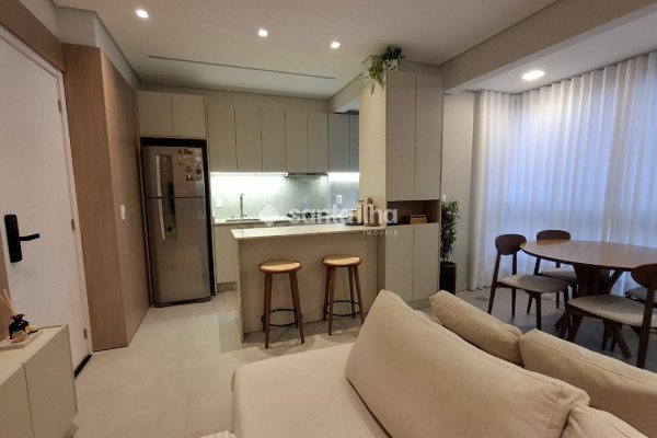 Apartamento à venda com 56m², 2 quartos, 1 vaga no bairro Carvoeira em Florianópolis
