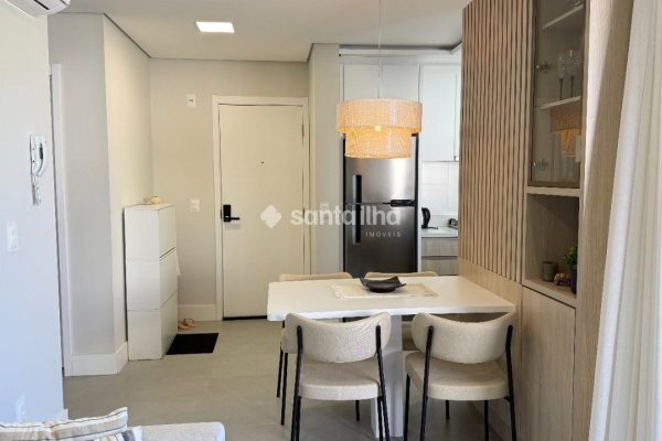 Apartamento à venda com 50m², 1 quarto, 2 vagas no bairro Campeche em Florianópolis