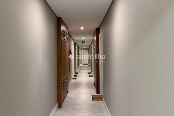 Apartamento à venda com 50m², 1 quarto, 2 vagas no bairro Campeche em Florianópolis