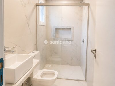 Casa em Condomínio para alugar ou comprar com 431m², 4 quartos, 4 suítes, 4 vagas no bairro Rio Tavares em Florianópolis - Foto 29