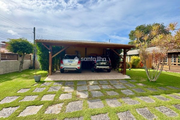 Casa à venda com 79m², 3 quartos, 2 vagas no bairro Campeche em Florianópolis
