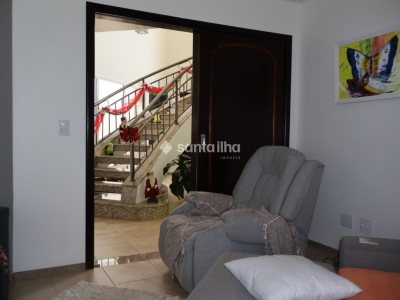Casa à venda com 390m², 5 quartos, 4 suítes, 2 vagas no bairro Pântano do Sul em Florianópolis - Foto 9