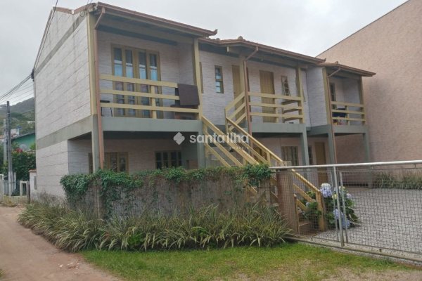Pousada à venda com 216m², 7 quartos, 3 vagas no bairro Lagoa da Conceição em Florianópolis