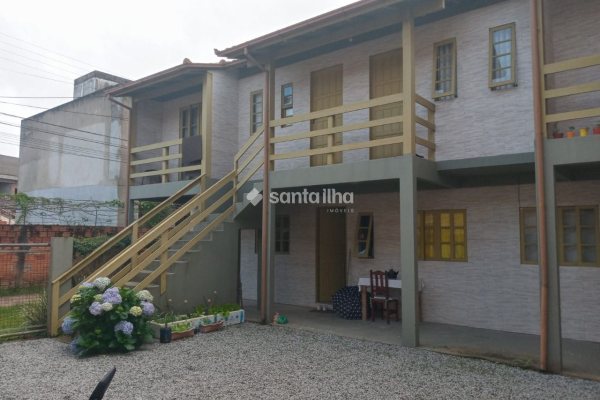 Pousada à venda com 216m², 7 quartos, 3 vagas no bairro Lagoa da Conceição em Florianópolis