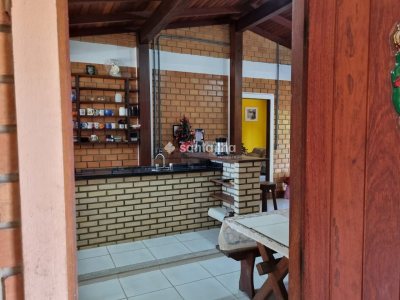 Casa à venda com 250m², 4 quartos, 2 suítes, 2 vagas no bairro Morro das Pedras em Florianópolis - Foto 10