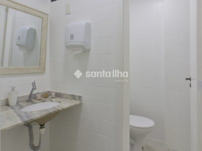 Sala/Conjunto à venda com 32m², 1 vaga no bairro Centro em Florianópolis - Foto 17