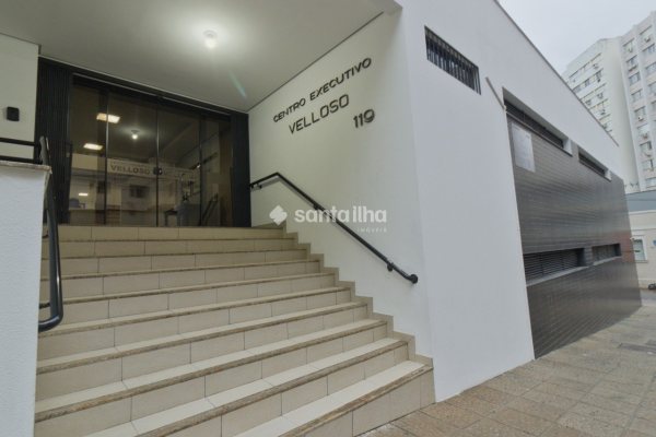 Sala/Conjunto à venda com 32m², 1 vaga no bairro Centro em Florianópolis