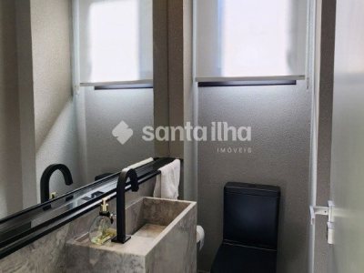 Casa à venda com 238m², 3 quartos, 3 suítes, 2 vagas no bairro Lagoa da Conceição em Florianópolis - Foto 30
