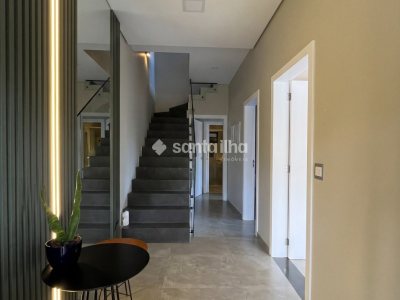 Casa para alugar com 191m², 4 quartos, 3 suítes, 2 vagas no bairro Armação em Florianópolis - Foto 23