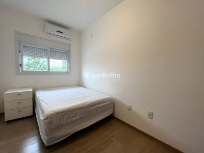 Casa em Condomínio para alugar ou comprar com 247m², 4 quartos, 1 suíte, 3 vagas no bairro Campeche em Florianópolis - Foto 19