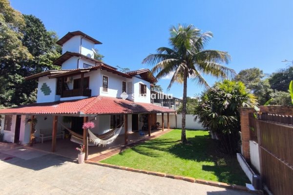 Casa para alugar com 135m², 3 quartos, 1 suíte, 4 vagas no bairro Rio Tavares em Florianópolis
